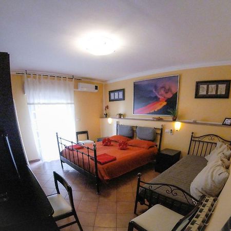 Tano'S Daire Giardini Naxos Dış mekan fotoğraf