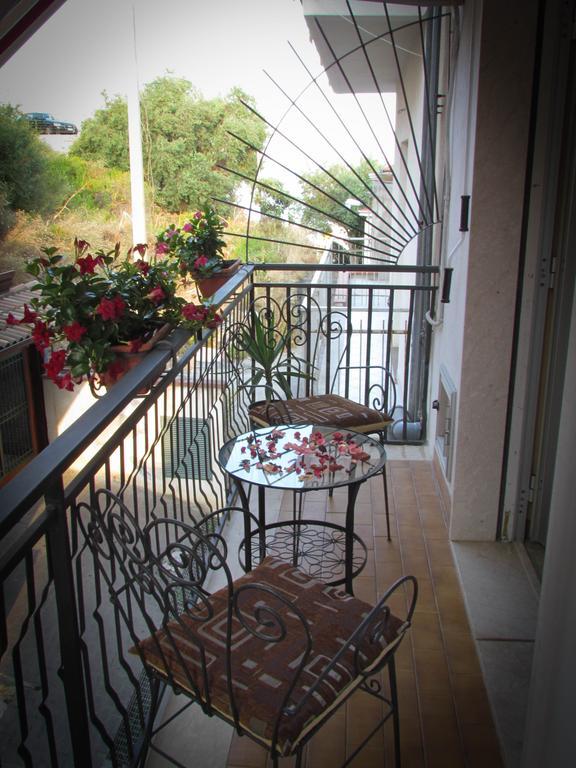 Tano'S Daire Giardini Naxos Dış mekan fotoğraf