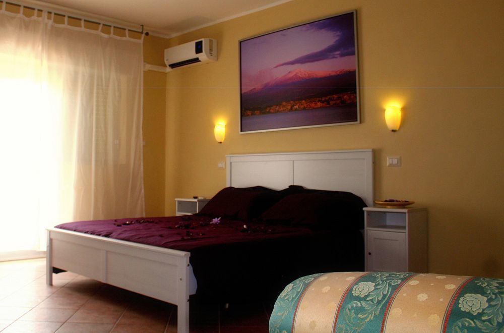 Tano'S Daire Giardini Naxos Dış mekan fotoğraf