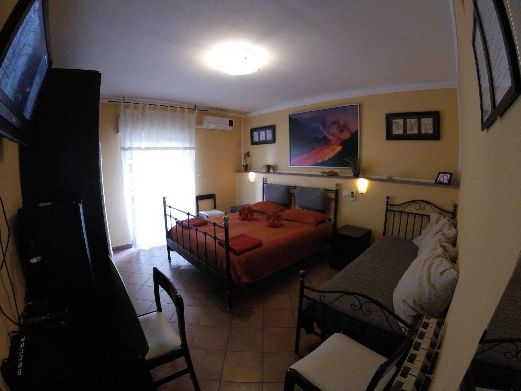 Tano'S Daire Giardini Naxos Dış mekan fotoğraf